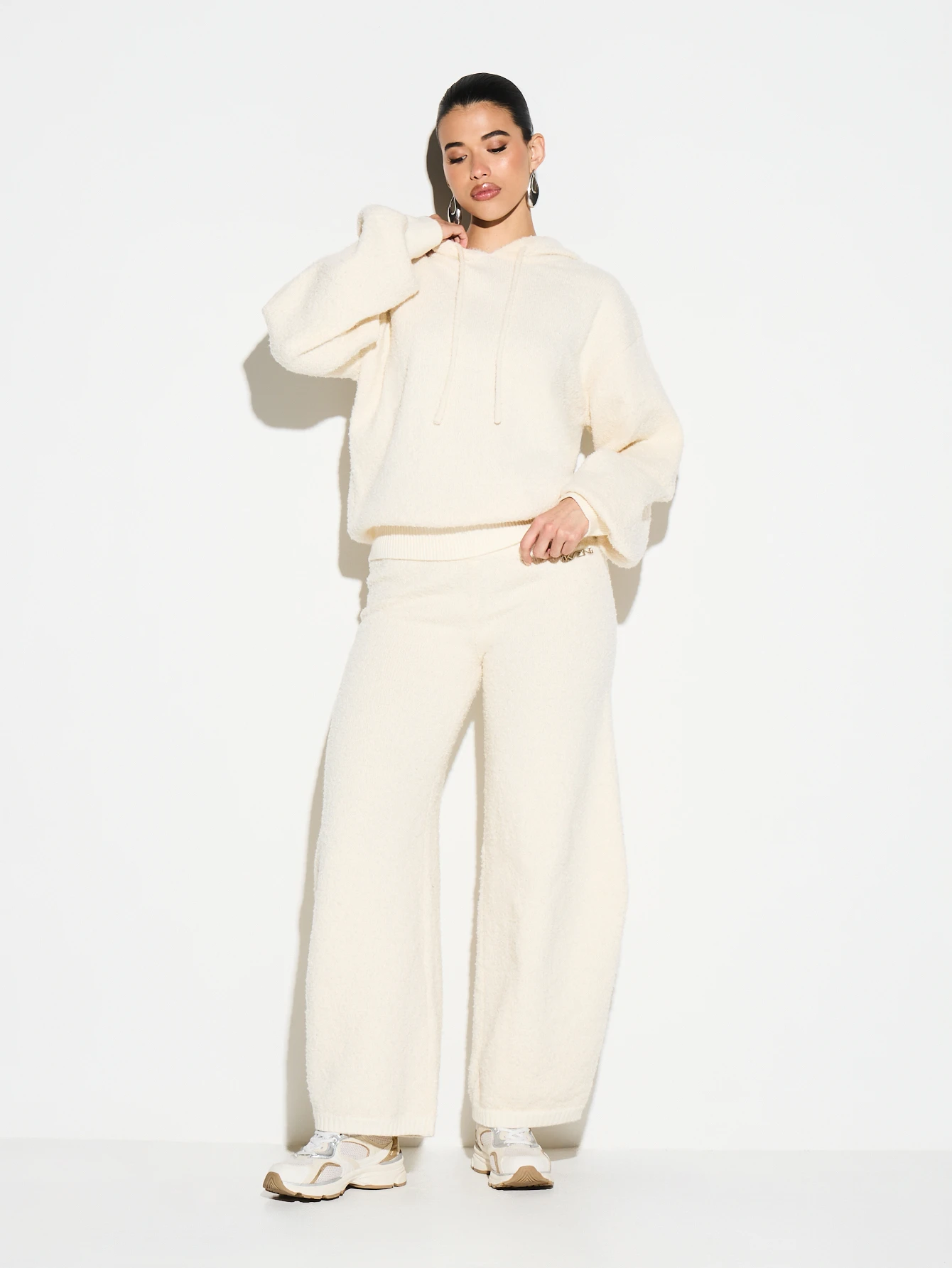 KIZN Boucle Knit Hooded Pullover Sweater