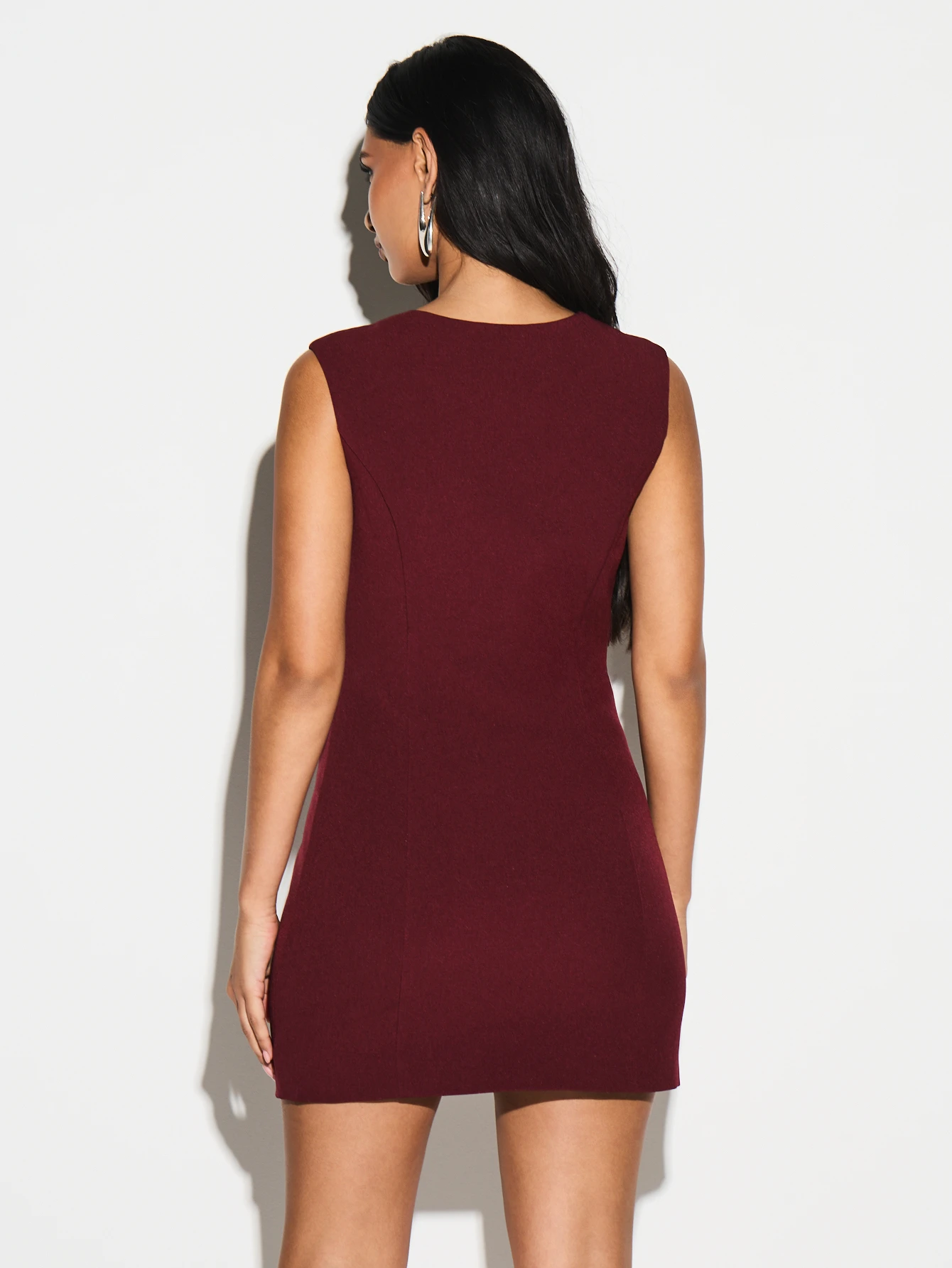 KIZN 후크앤아이 디테일 미니 드레스