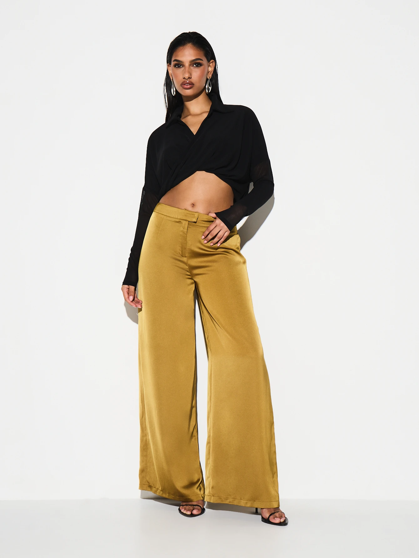KIZN Wide Leg Trousers With Belt Detail