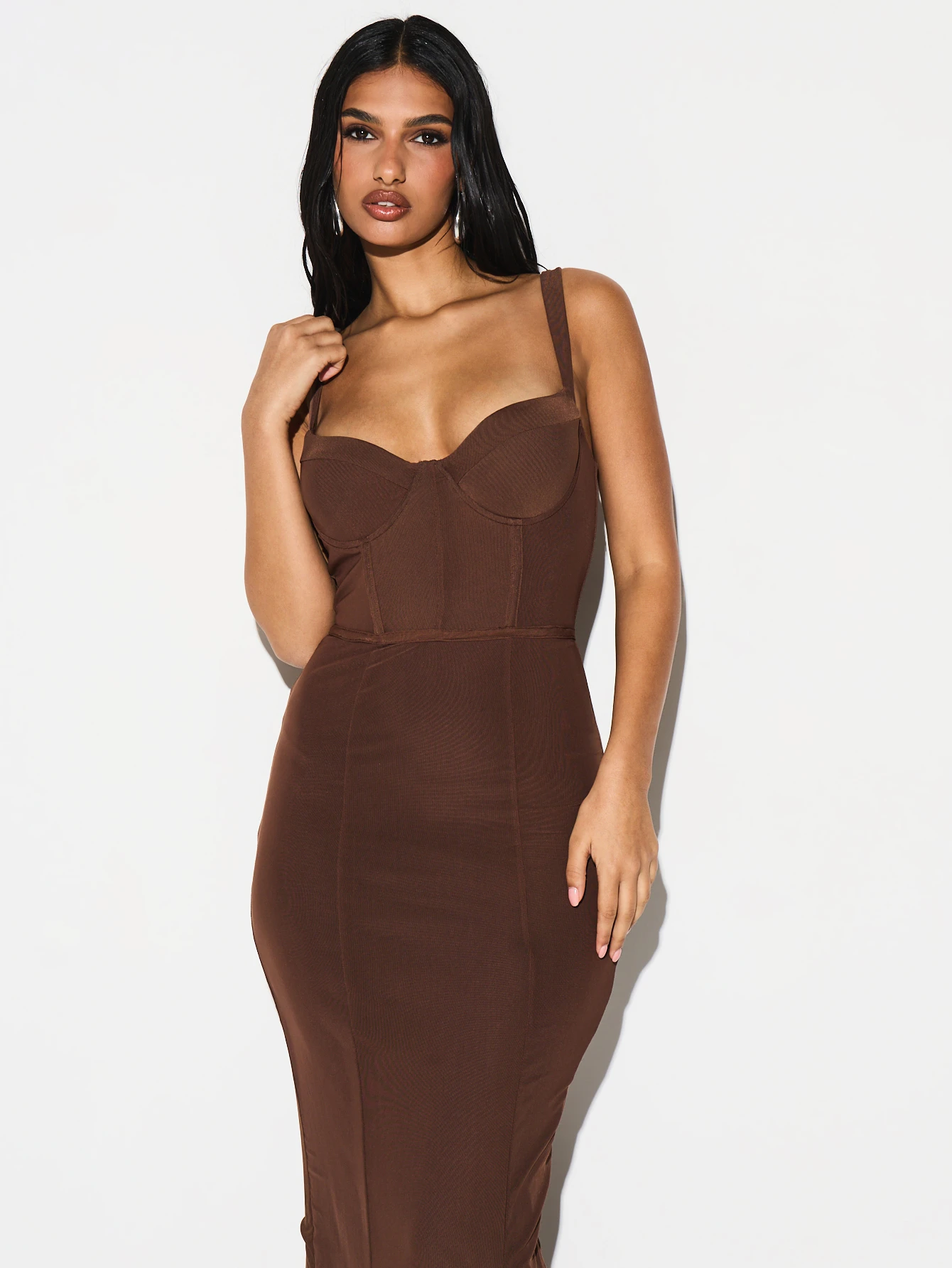 KIZN 브라운 스위트하트 코르셋 바디콘 맥시 드레스