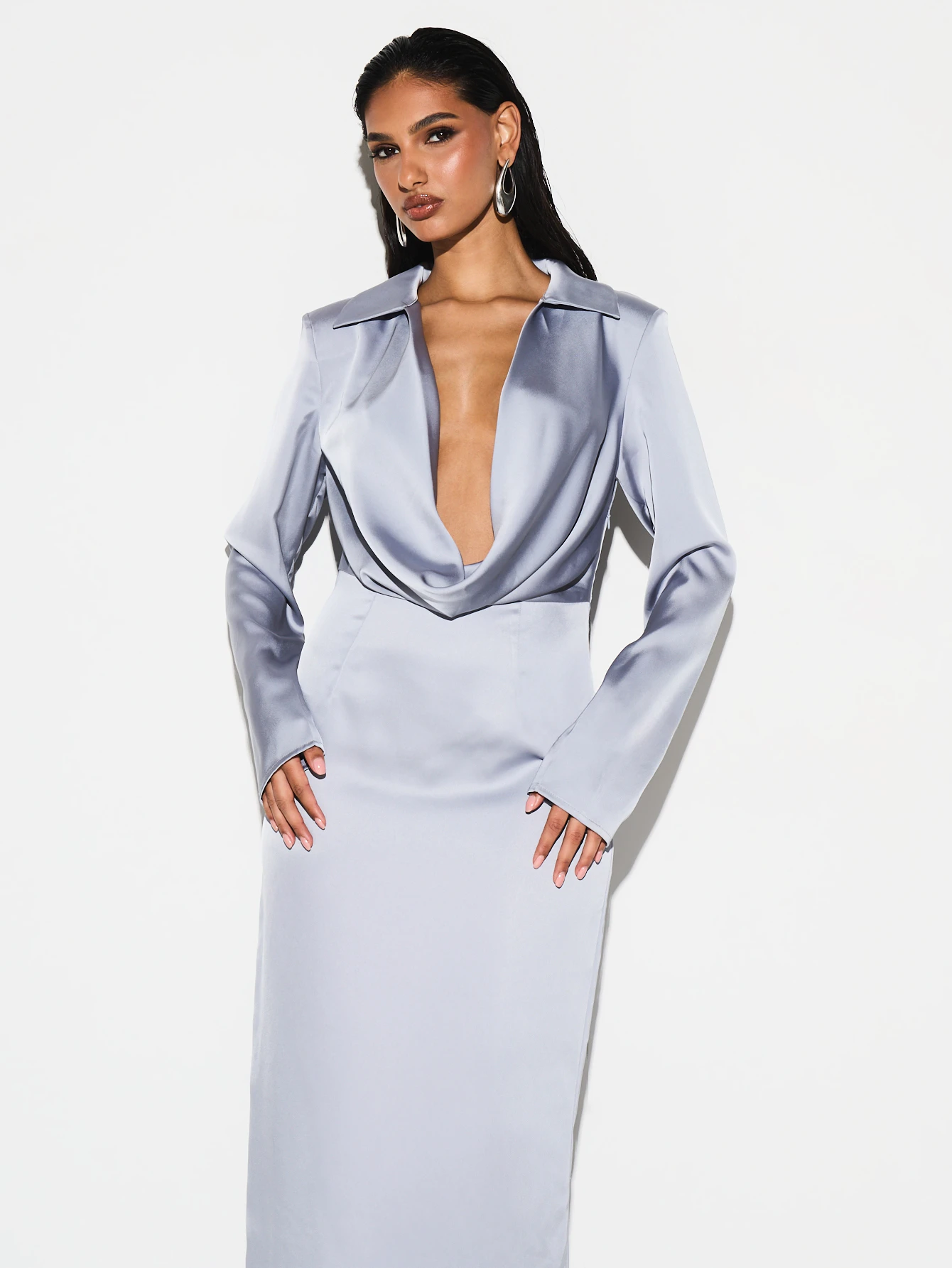 KIZN Sukienka koszulowa maxi z głębokim dekoltem typu "cowl"