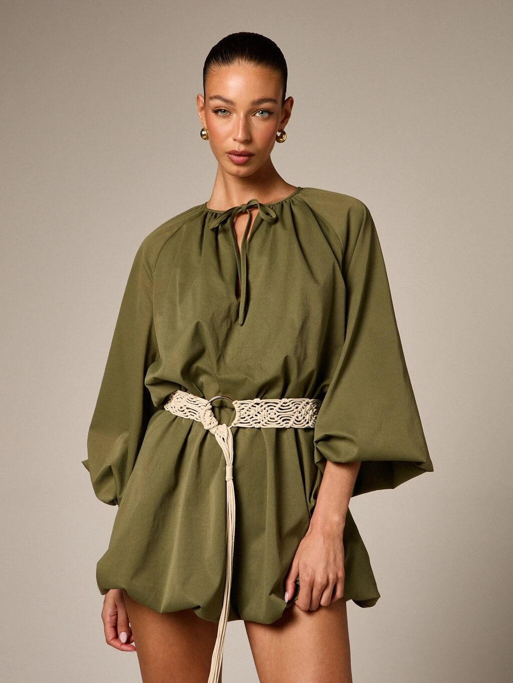 AiiRZ Abito mini con maniche a palloncino, chiusura con fiocco, cintura intrecciata, scollo arricciato, stile casual, adatto per primavera ed estate