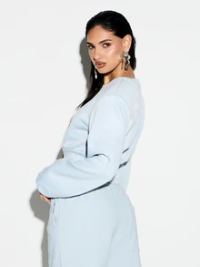 KIZN Women Light Blue Shoulder Pad Long Sleeve Crew Neck Sweatshirt With Cinched Waist Detail And Logo Print - Blue - View 2