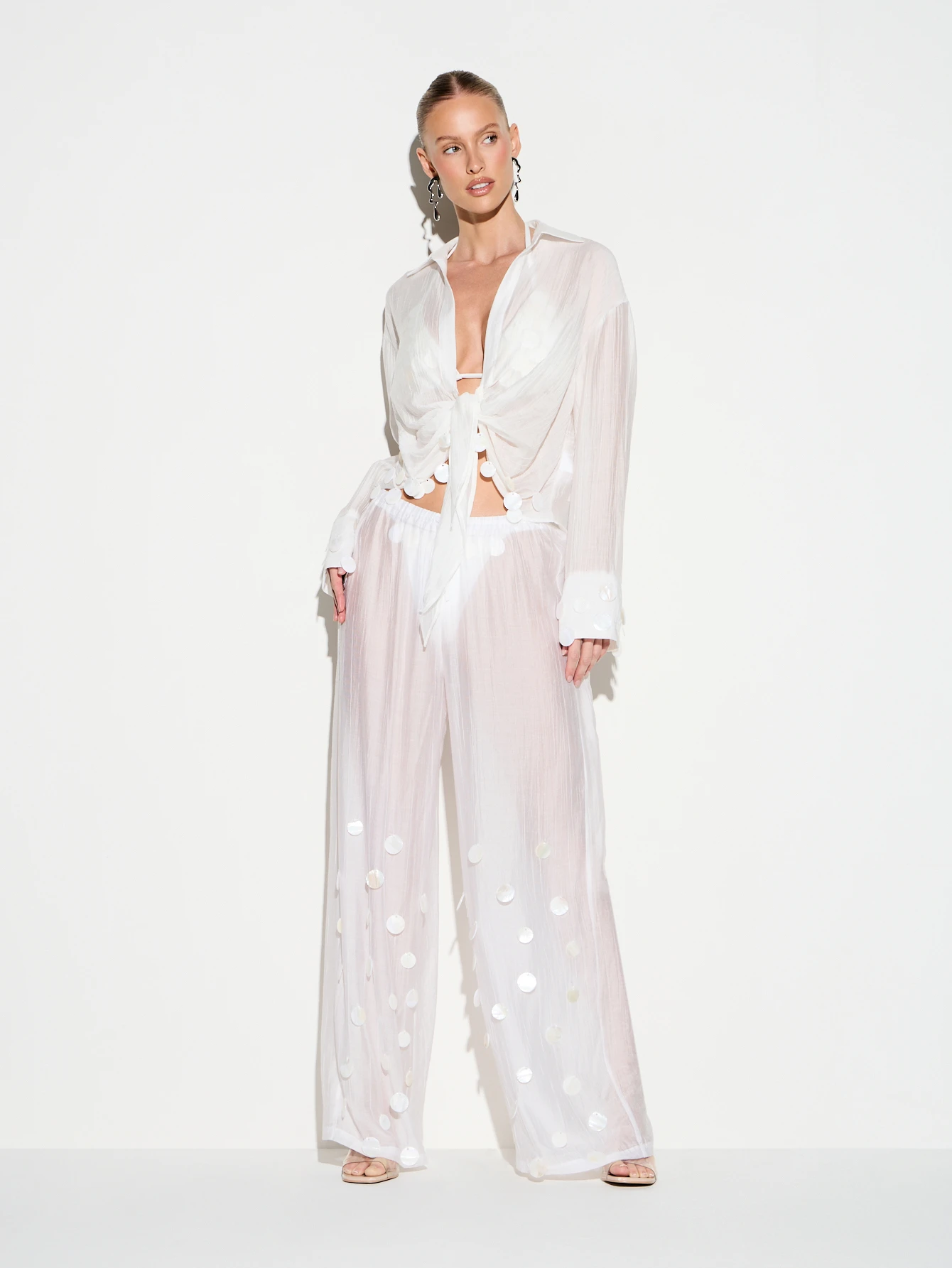 KIZN Copricostume con bottoni trasparenti e perline a pois