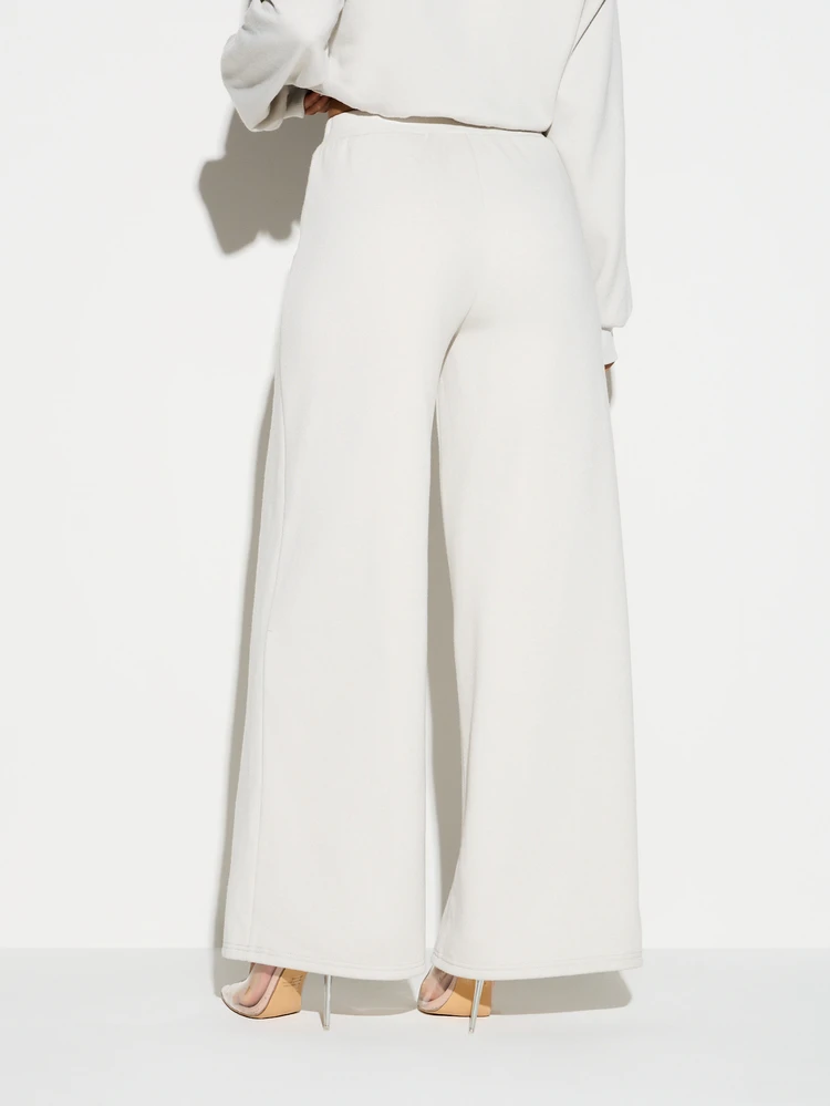 KIZN Wide Leg High Rise Joggers With Palazzo Silhouette