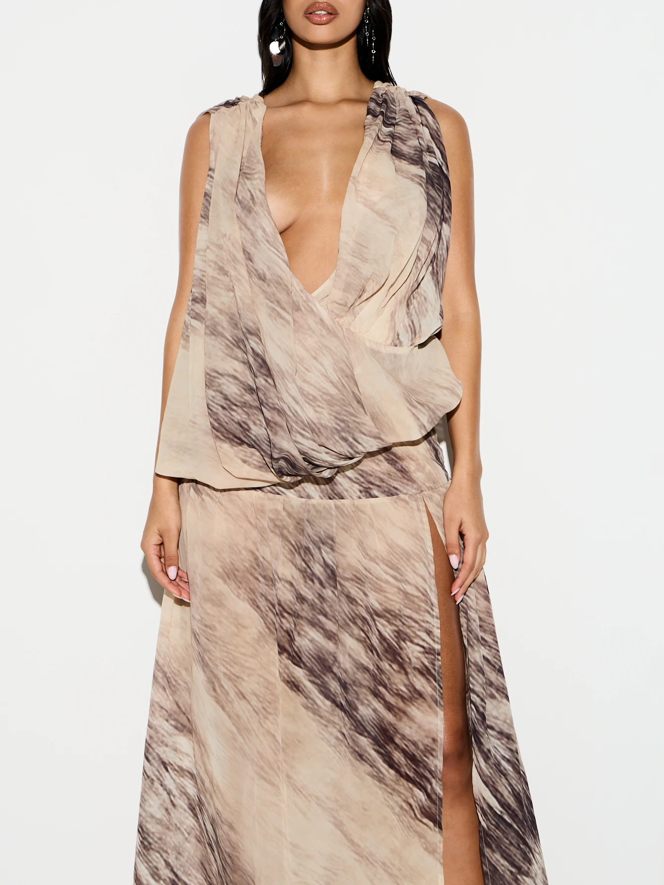 KIZN Vestido largo sin mangas con abertura y escote pronunciado con estampado animal