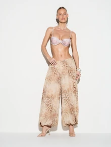 KIZN Women's Leopard Print Chiffon Palazzo Wide Leg Balloon Trousers Flowing Elastic Waist Summer Beach Vacation Pants - Apricot - View 3