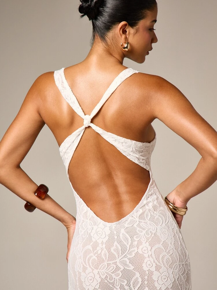 White Lace Sleeveless Maxi Dress With Twist Back