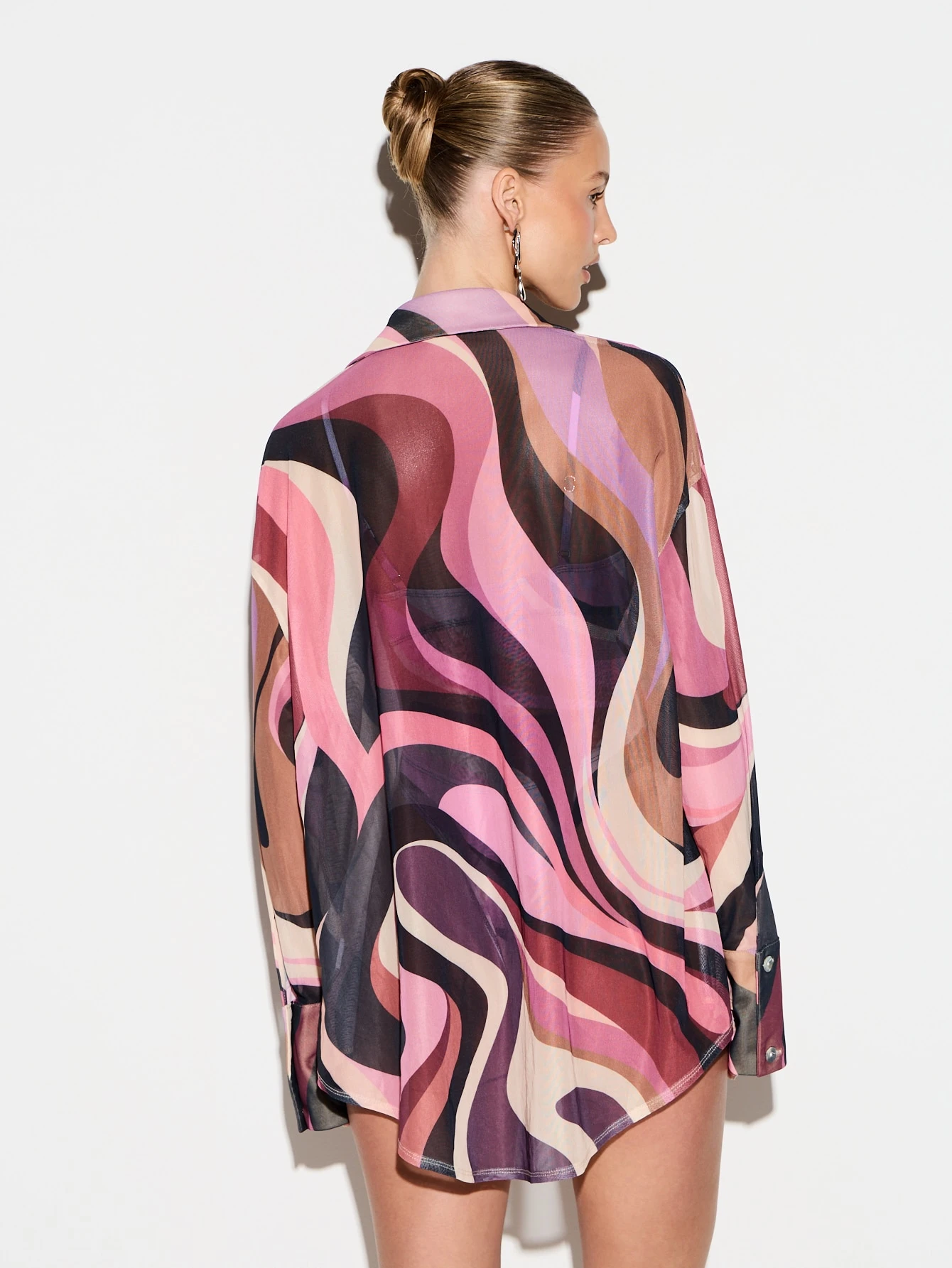 KIZN Camicia con bottoni in rete e stampa a vortice