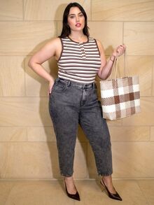 ELLERISSA Plus Size Black Washed High Waist Tummy Control Cropped Straight Leg Jeans - Black - View 6