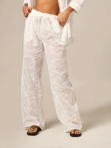 AiiRZ Pantalones palazzo blancos bordados para mujer con detalles de ojales y cintura con cordón para el verano, vacaciones en la playa, estilo bohemio - Blanco - Ver 1