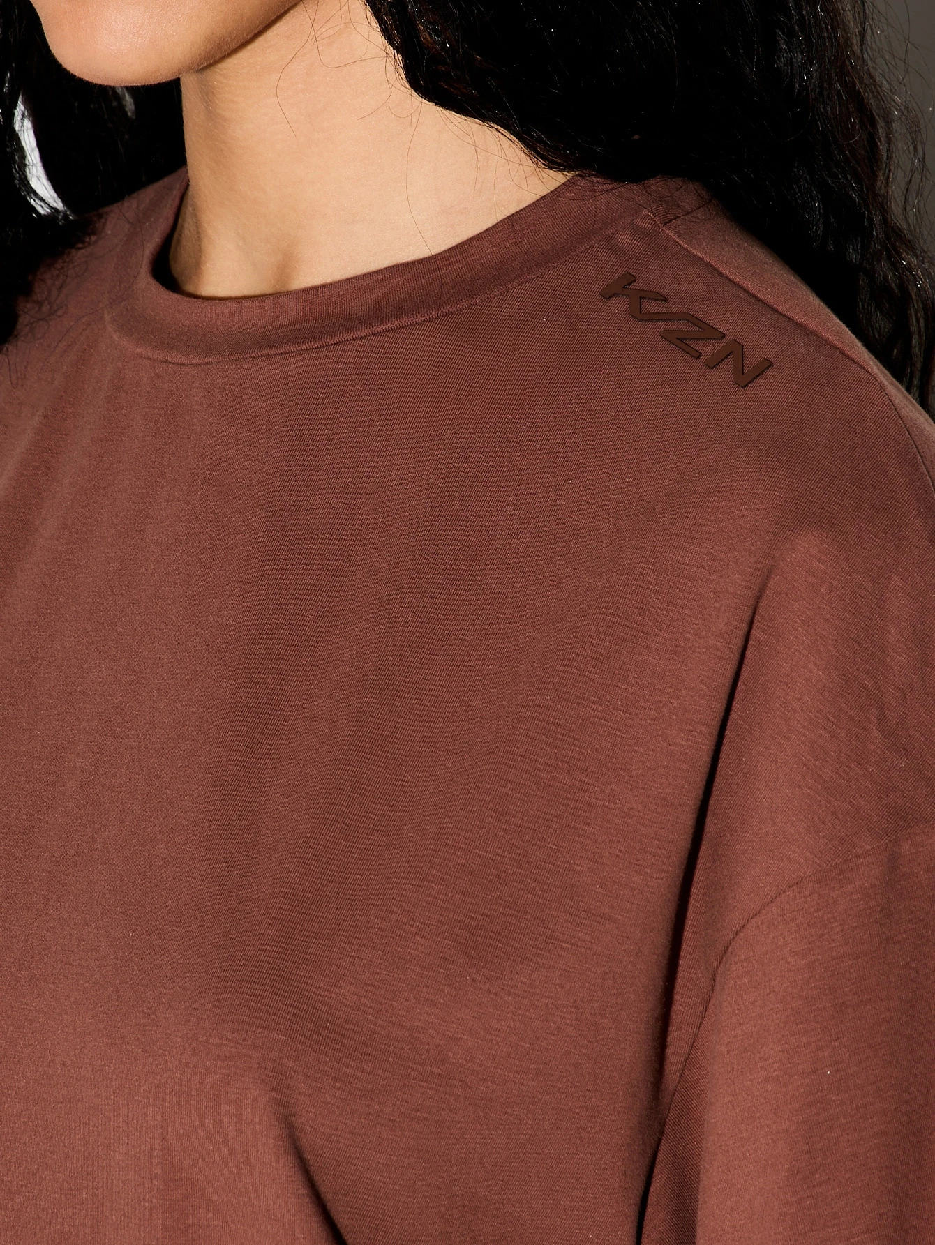 KIZN 오버사이즈 브라운 코튼 크루넥 티셔츠