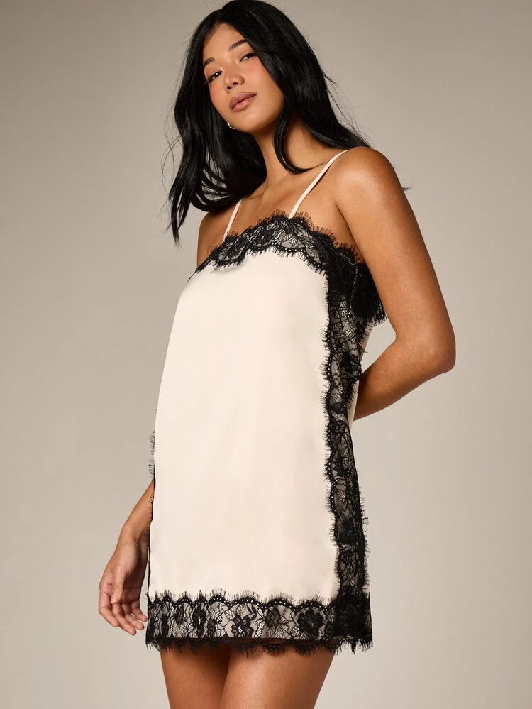 AiiRZ Satin Mini Dress With Contrast Black Lace Trim Eyelash Detailing Strapless Bodycon Evening Party Date Night Spring Summer Feminine Elegant