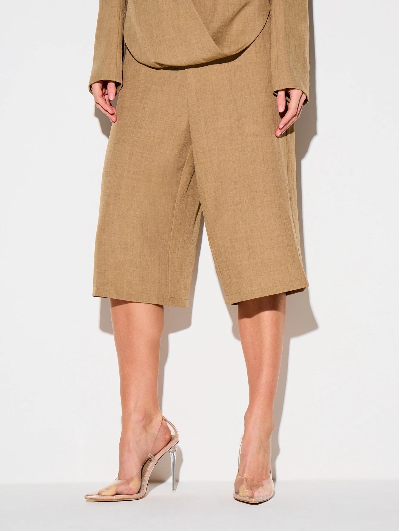 KIZN Bermudas à jambes larges et ajustés