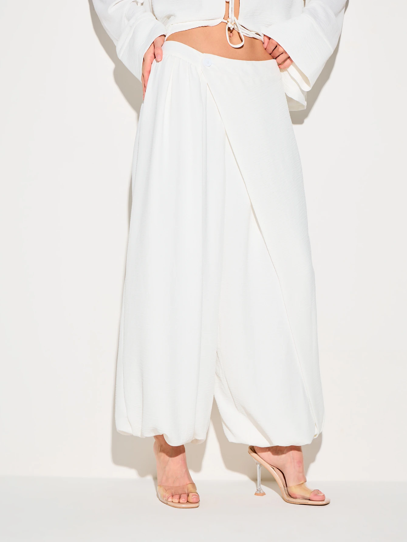 KIZN High Rise White Linen Feel Balloon Trousers With Wide Legs