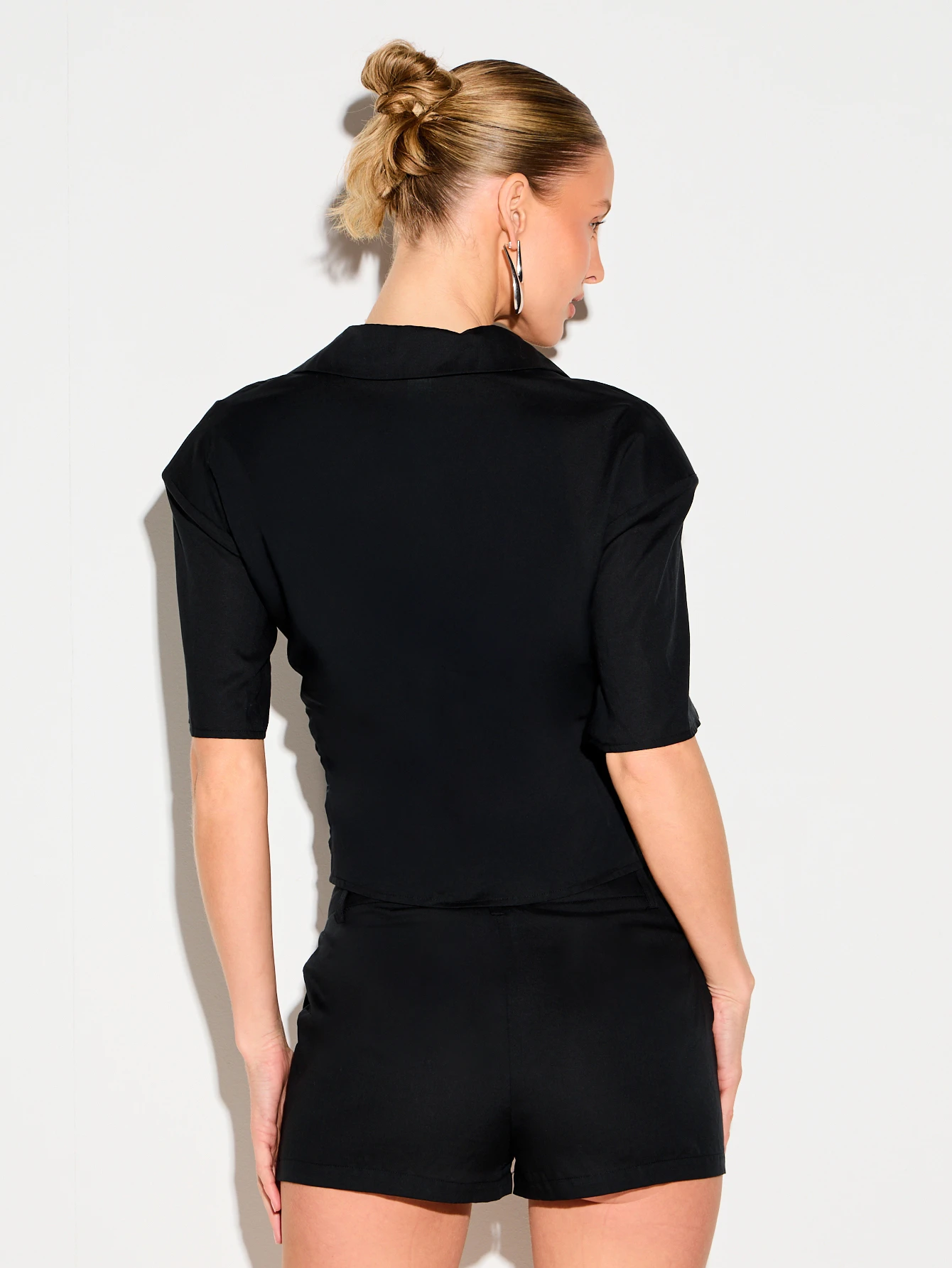 KIZN Black Collared Short Sleeve Cropped Shirt