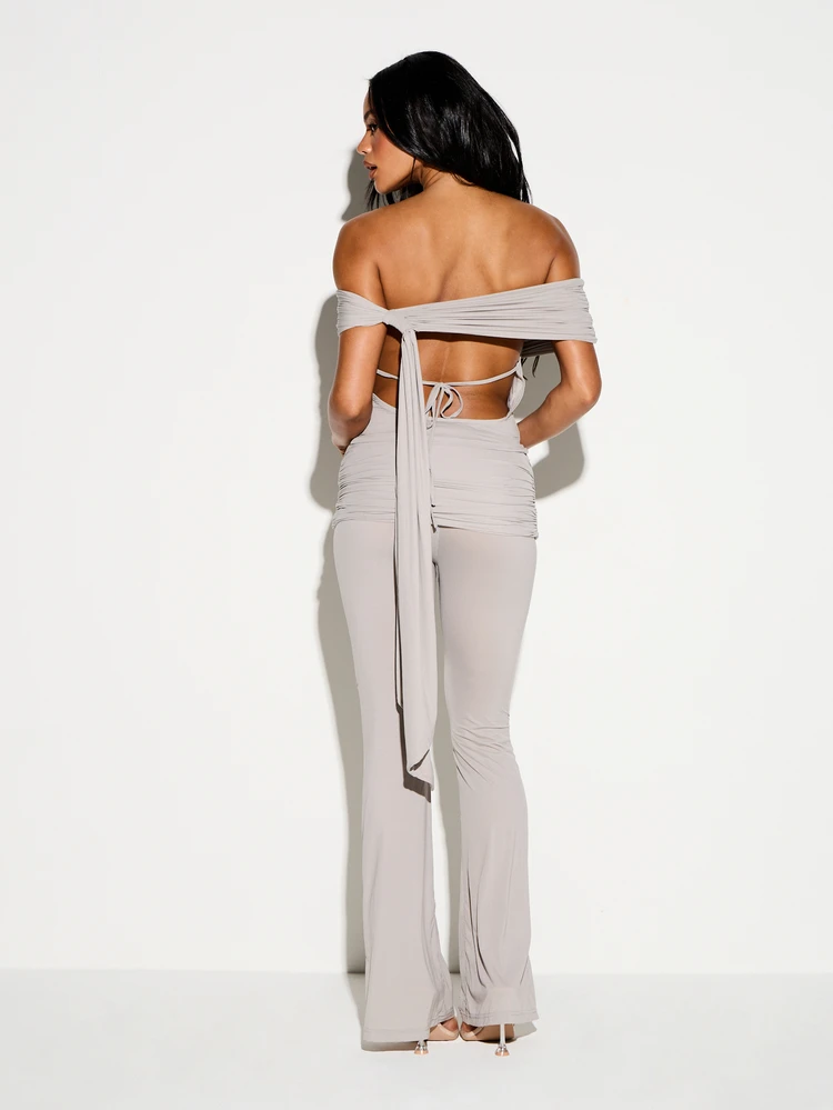 KIZN Zweiteiliges Set aus Off-Shoulder Crop Top und weiter Palazzo-Hose, geraffte Wickeloptik, aufeinander abgestimmter Outfit