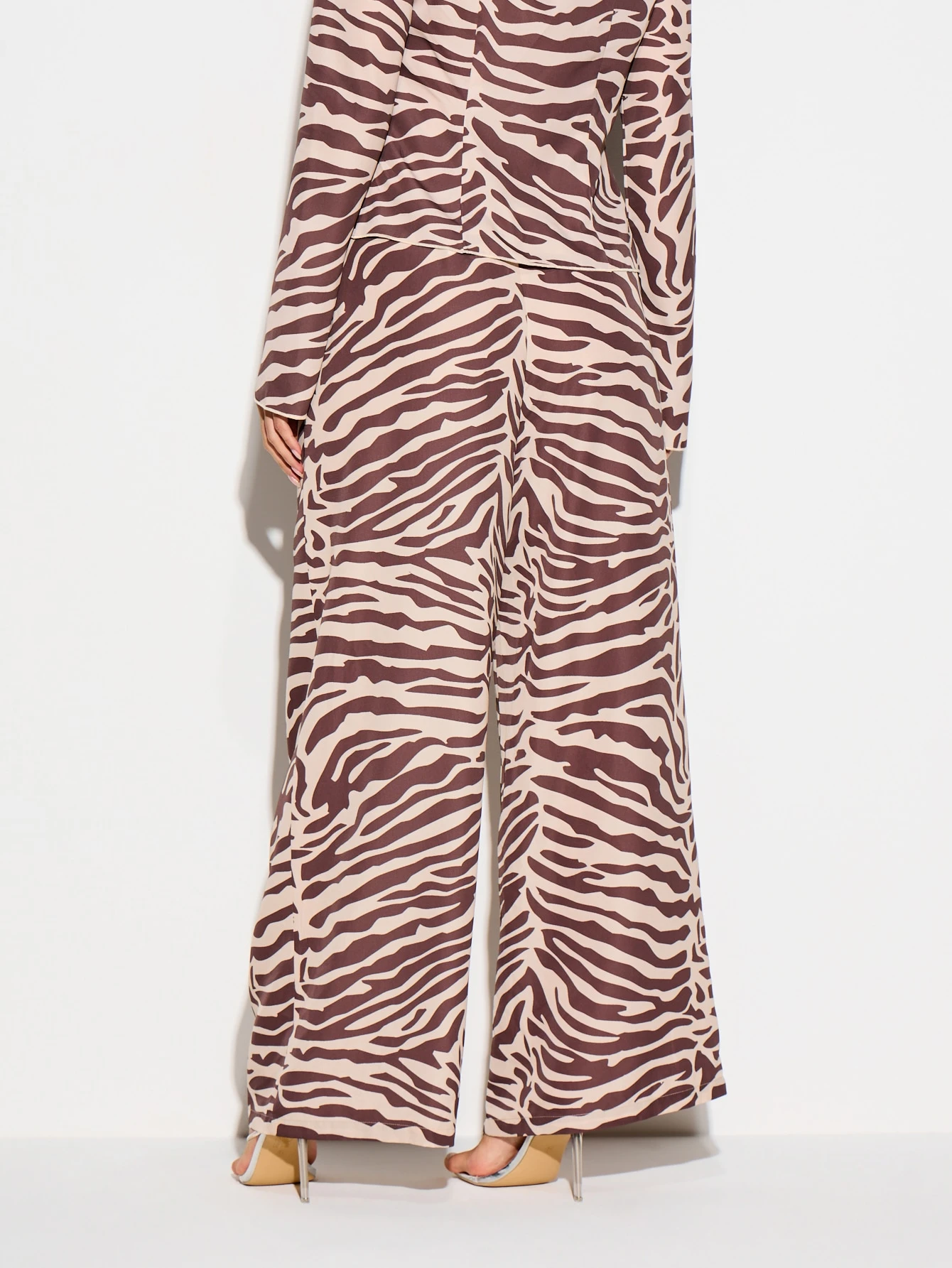 KIZN Pantaloni a gamba larga con stampa zebrata e coulisse