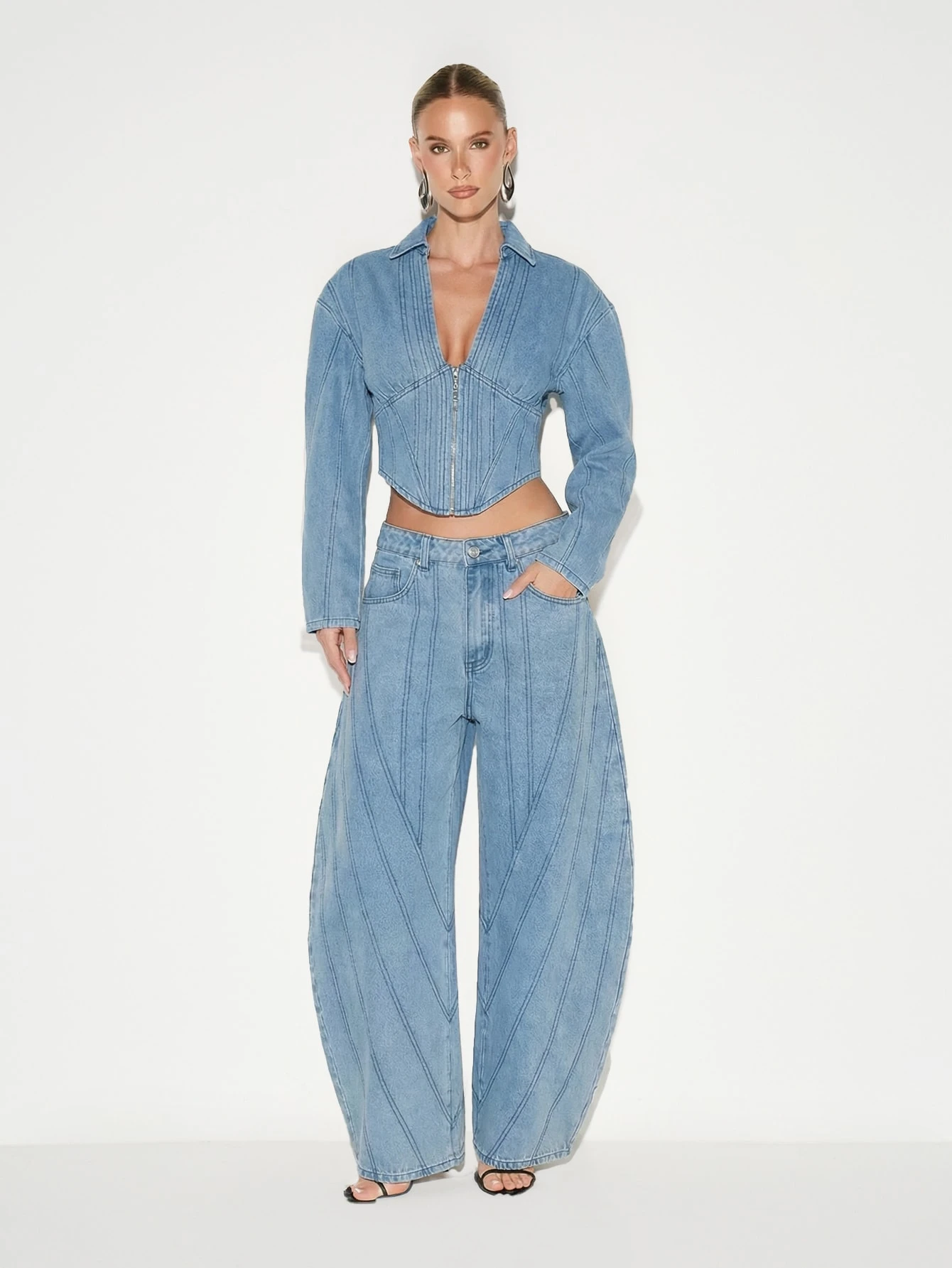 KIZN Wide Leg Denim Jeans With Topstitch Detail