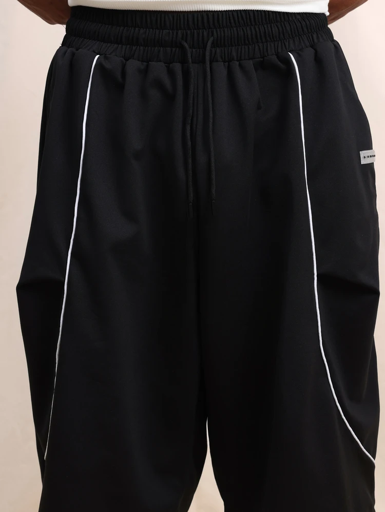 Men's Black Loose Fit Track Pants With White Contrast Piping Side Pockets Elastic Waistband Casual Streetwear Jogging Bottoms