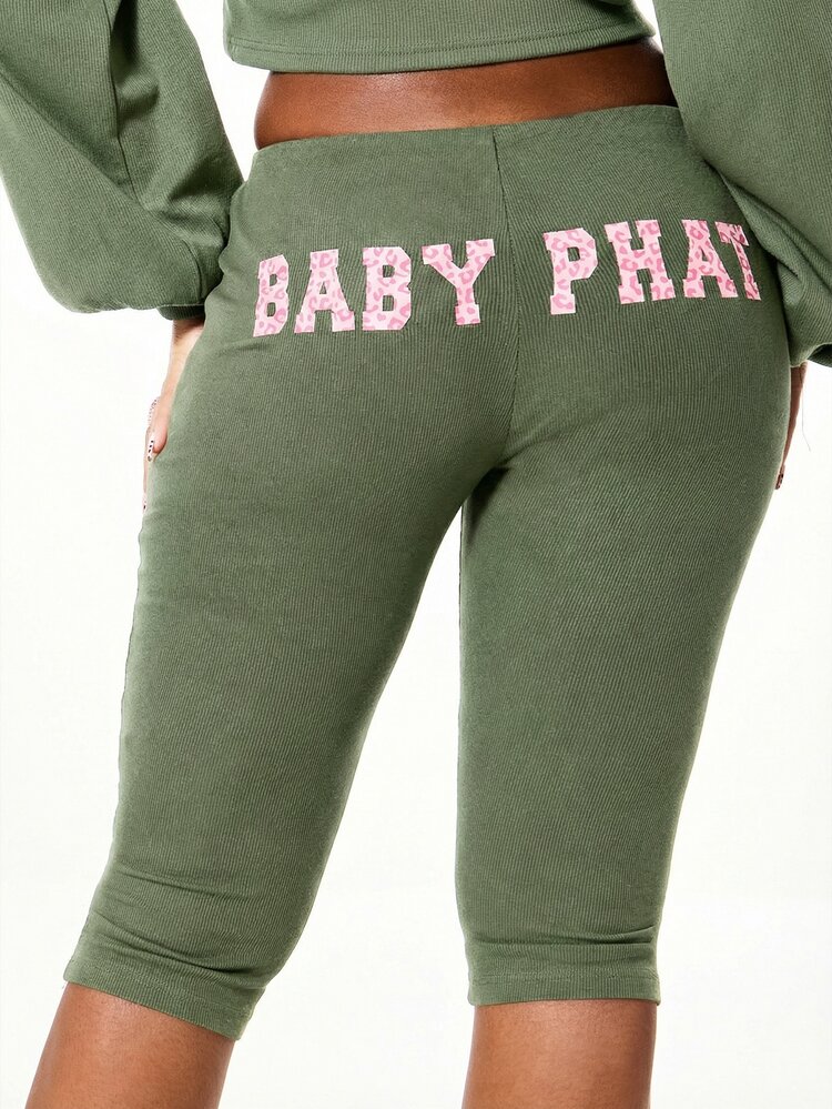 BABYPHAT Women's Capri Leggings With Back Print And Side Graphics Mid Length Ribbed