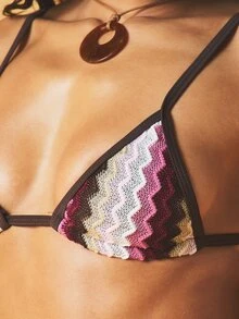MISSGUIDED 之字形钩针编织比基尼上衣，三角罩杯，挂脖式肩带，多色图案，夏季沙滩泳装 - 彩色 - 查看 2