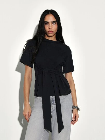 KSTM Camiseta casual de manga corta con nudo y cuello redondo, ajuste regular para mujer