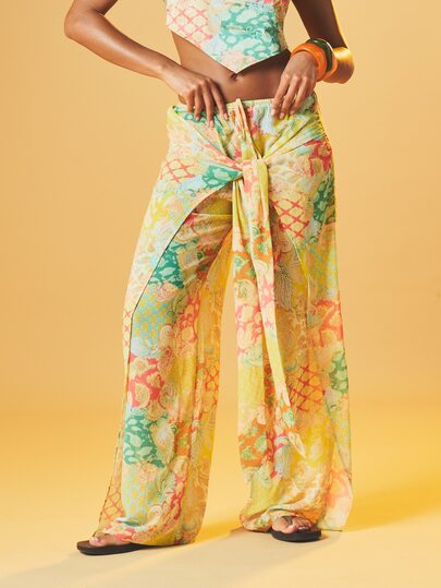 MISSGUIDED Women's Bohemian Wide Leg Wrap Pants With Tropical Floral Print And Tie Waist Detail For Summer Beach Vacation