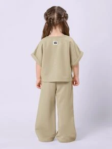 SUMWON 女孩快乐时光印花两件套套装，阔腿裤，卷袖上衣，夏季休闲装 - 卡其色 - 查看 2
