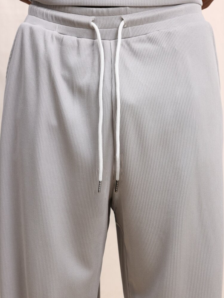 Conjunto coordinado de camiseta de tirantes acanalada y pantalón de pierna ancha para hombre, color gris claro, cuello redondo, sin mangas, conjunto informal de dos piezas