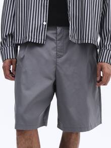 SUMWON Men's Tailored Grey Regular Fit Bermuda Length Casual Shorts With Side Pockets And Clean Hem - Grey - View 5