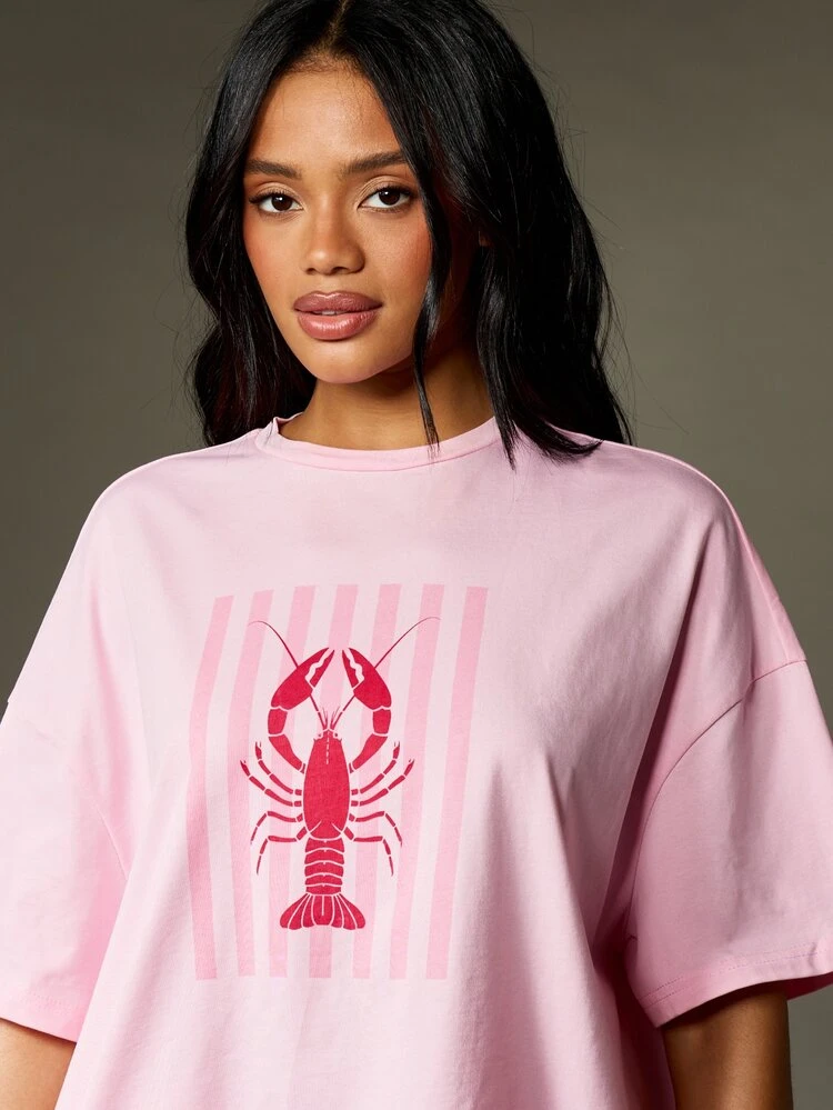 MISSGUIDED Oversized Graphic Tee And Striped Shorts Nightwear Pajama Set With Lobster Print Design Crew Neck Short Sleeve Summer Sleepwear Loungewear Coordinating Set