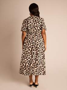 FASHION SZN Vestido midi con estampado de leopardo y nudo delantero para mujer de talla grande, elegante y chic para ocasiones, fiestas de cumpleaños, vacaciones de verano. Vestido de manga corta, corte holgado, estampado animal sexy y elegante para brunch - Multicolor - Ver 2