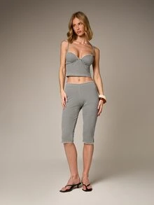 AiiRZ Women's High Rise Gingham Check Print Capri Leggings Stretchy Fitted Cropped Pants Summer Spring Casual Comfort - Black and White - View 3