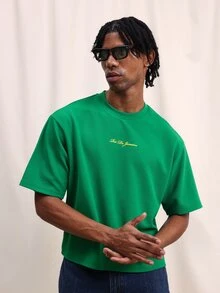 SUMWON 男士绿色圆领短袖印花T恤，金色里约热内卢文字印花，常规版型，休闲夏季上衣 - 綠色 - 查看 5