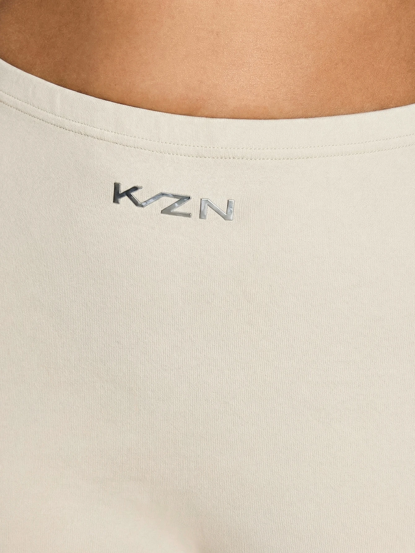 KIZN High Waisted Capri Leggings With Fitted Design