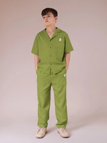 SUMWON Conjunto de Camisa e Calça Coordenado Verde Texturizado com Gola, Estilo Casual de Verão, Duas Peças - Verde Oliva - Visão 1