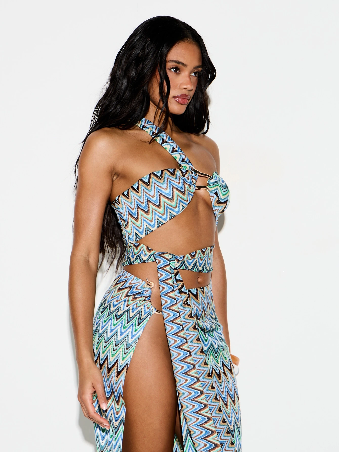 KIZN Zigzag One Shoulder Crop Top With Cutouts