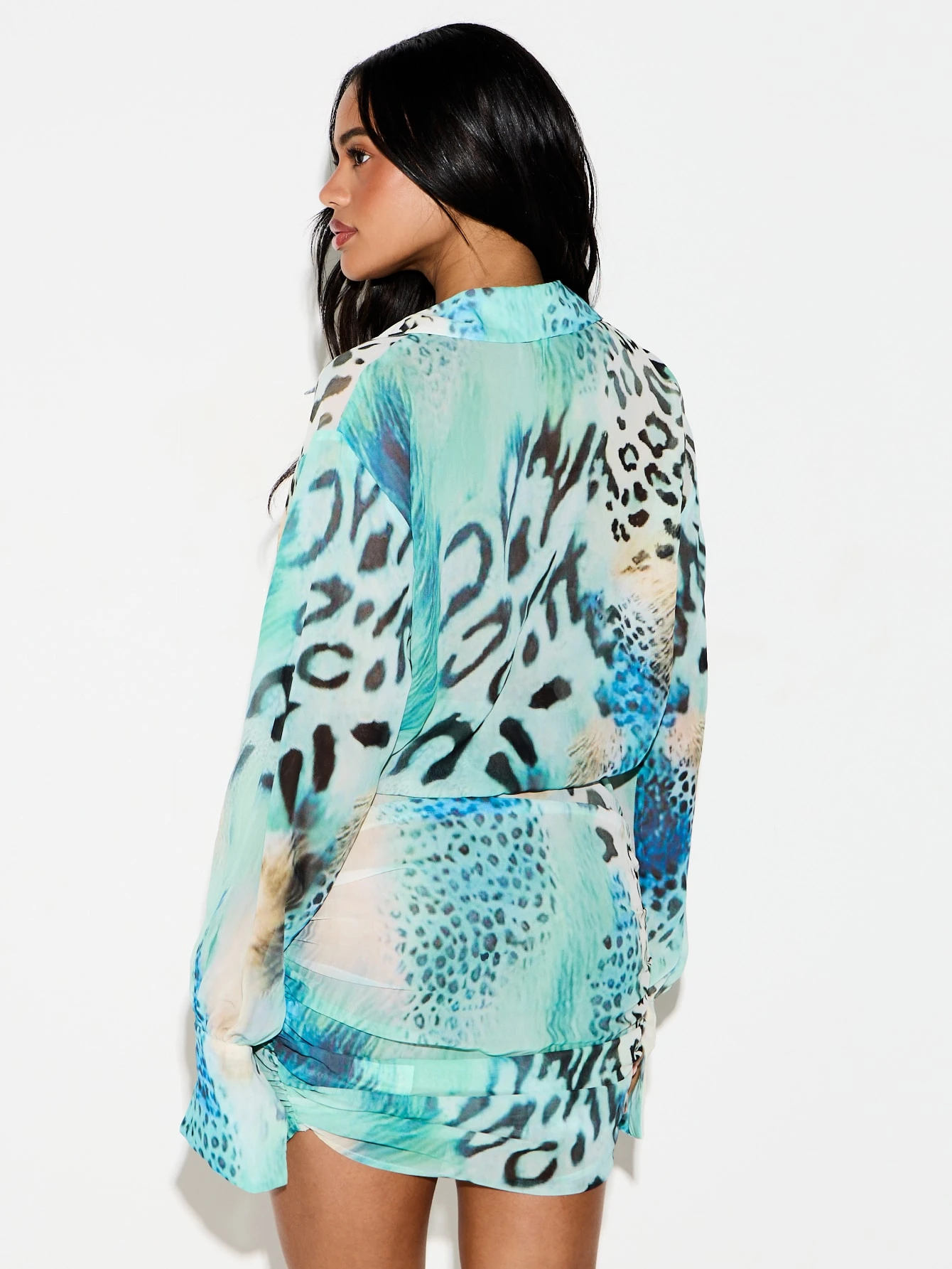 KIZN Robe mini portefeuille à imprimé animalier varié et manches longues