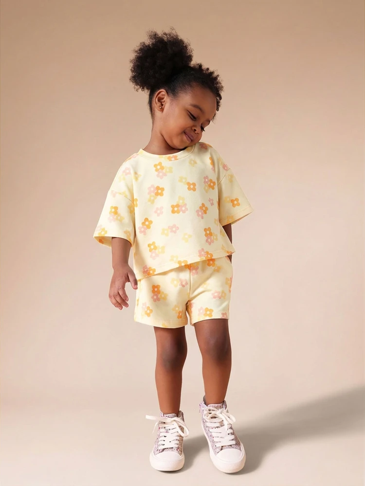 Oversized Girls Floral T-Shirt And Shorts Coordinating Set Summer Casual Daisy Print Two Piece Outfit