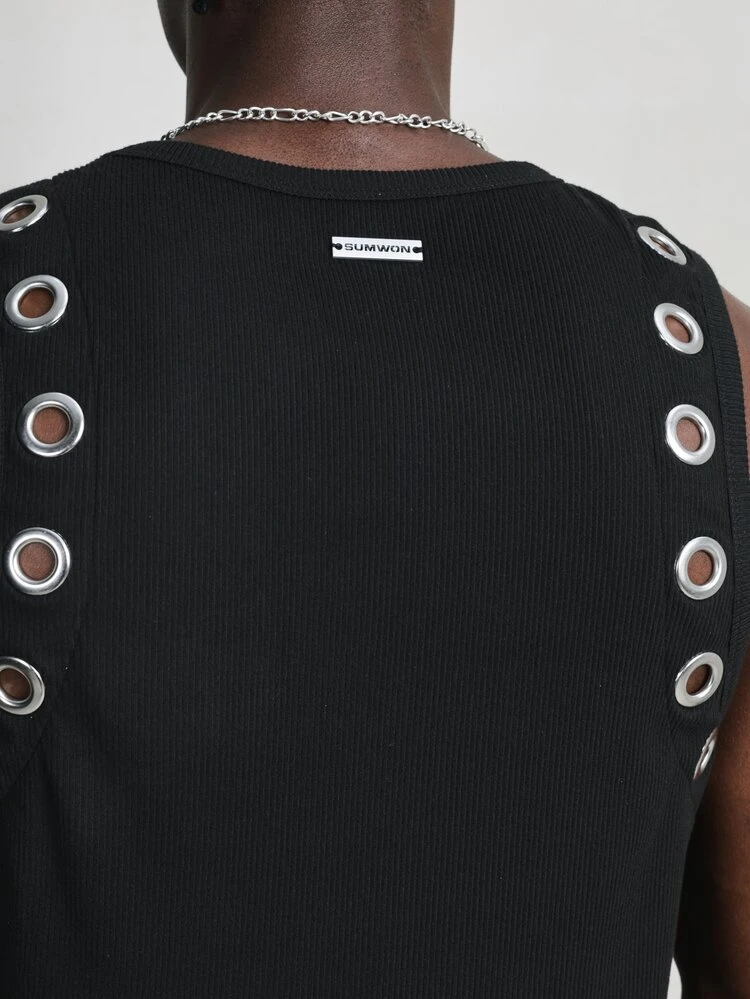 Regata Masculina Ajustada com Detalhe de Ilhós Metálico, Gola Careca Sem Mangas Atlética