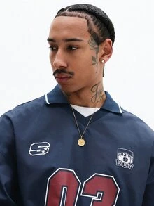 SUMWON 男士学院风宽松可拆卸袖 Polo 衫，印有数字，撞色领口，休闲街头风 - 藏蓝色 - 查看 5