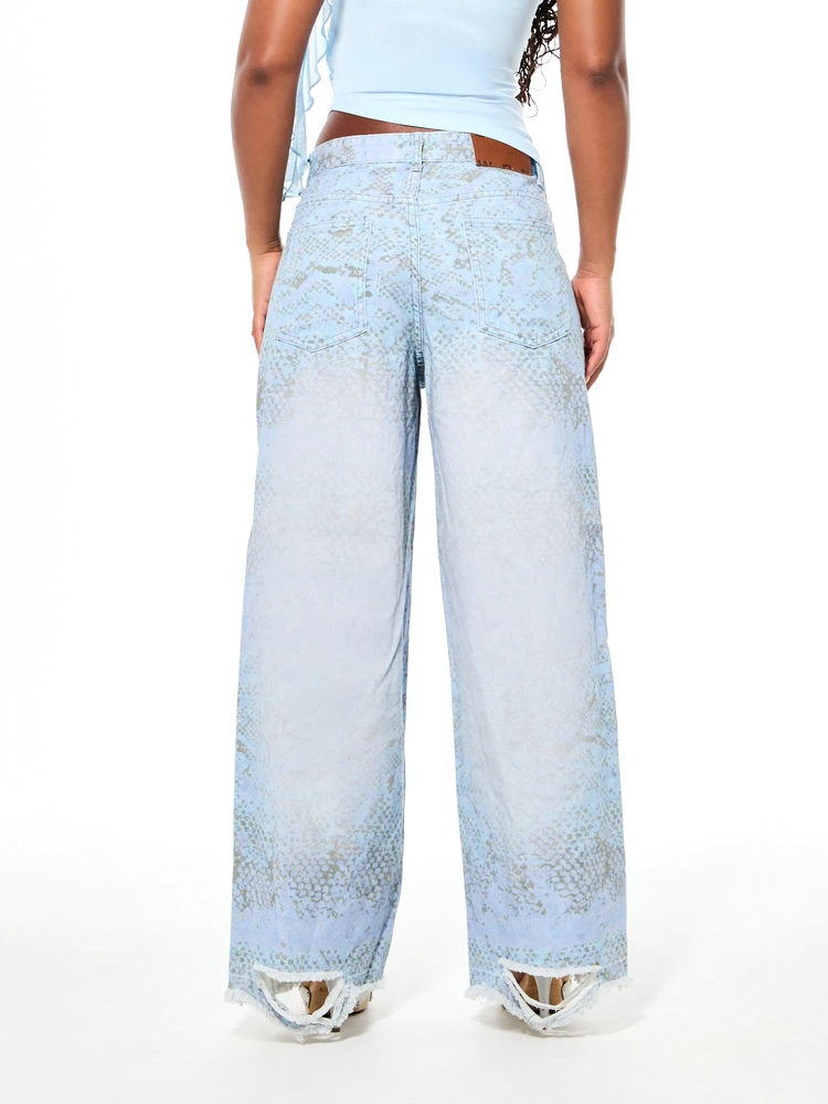 SUMWON WOMEN Women's High Rise Snake Print Wide Leg Jeans With Frayed Hem Detail Light Wash Denim Palazzo Style Casual Bottoms