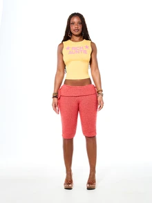 SUMWON WOMEN Áo tank top nữ màu vàng in hình "Rich Auntie" màu hồng, không tay, kiểu dáng ôm sát, cổ tròn, thích hợp mặc mùa hè. - Màu vàng - Xem 5
