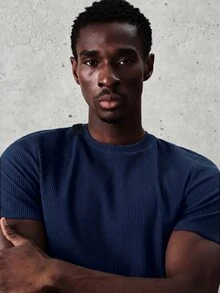 SUMWON Camiseta básica de manga corta con cuello redondo acanalada de color azul marino para hombre, de uso casual y diario - Azul Marino - Ver 5