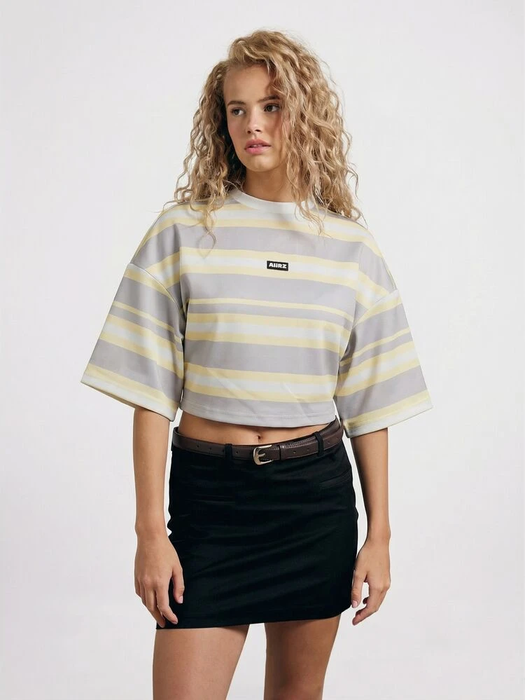 Cropped Striped T-Shirt With Round Neckline Short Sleeves Casual Relaxed Fit Tee Top
