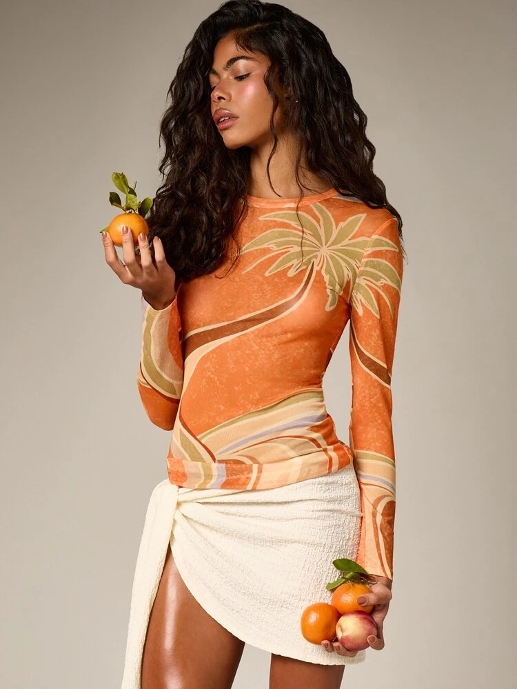 AiiRZ Blusa de manga larga con cuello redondo, estampado de palmeras tropicales naranjas y diseño de patrón de remolino en tela de malla para mujer