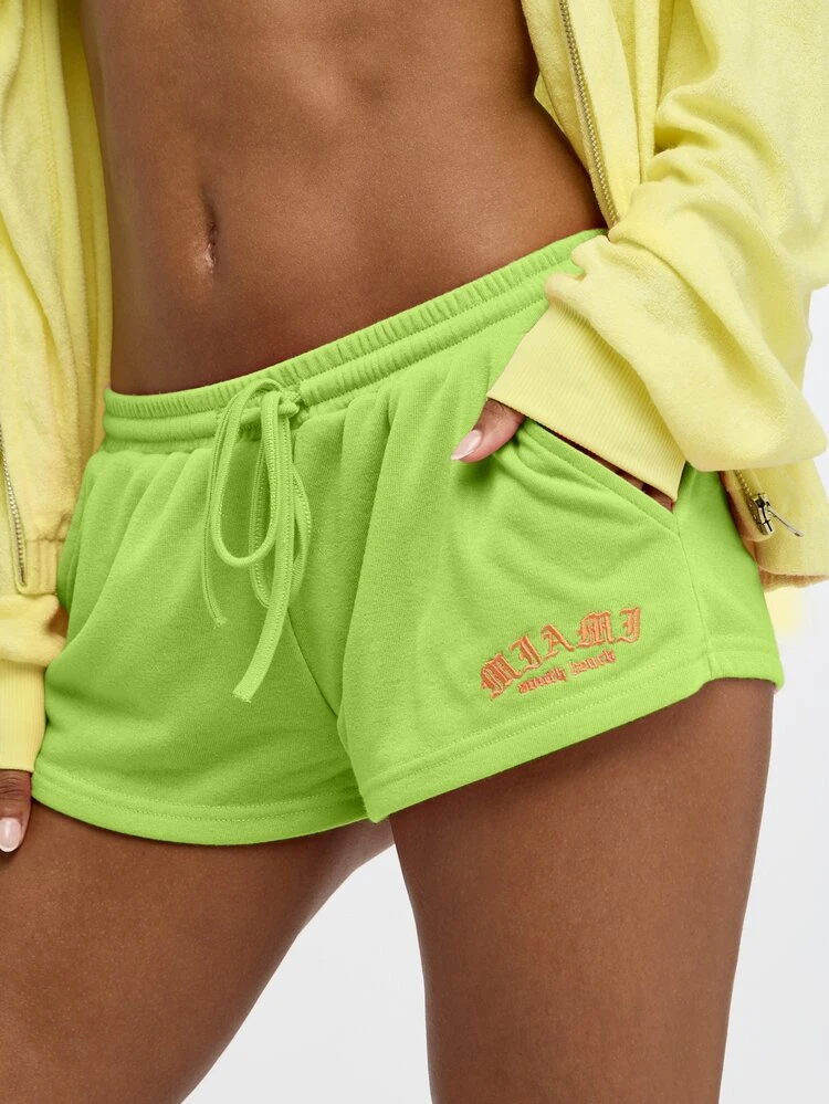 SUMWON WOMEN Damen Grafik Hotpants mit Kordelzug Taille und Druckmuster, Sommer Festival Loungewear Casual Shorts