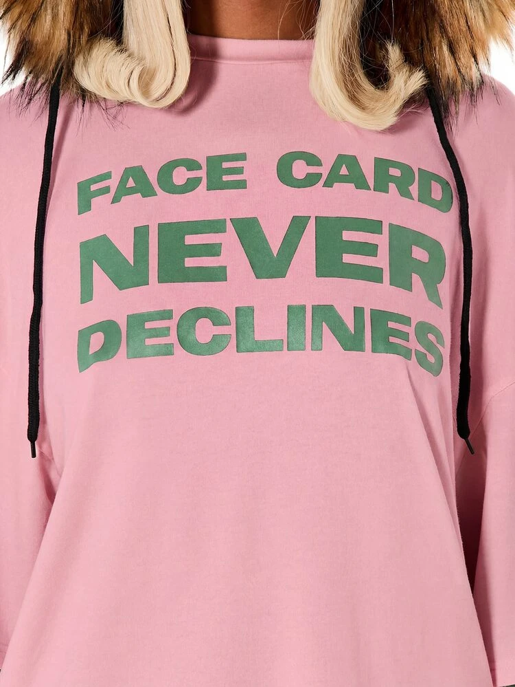 SUMWON WOMEN Oversized Camo Contrast Sleeve Graphic Tee Face Card Never Declines Print Contrast Camo Sleeves