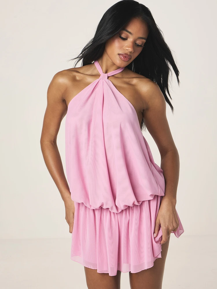 MISSGUIDED Women's Halter Neck Tiered Mini Dress With Twist Detail And Flowy Silhouette For Summer Party Occasions